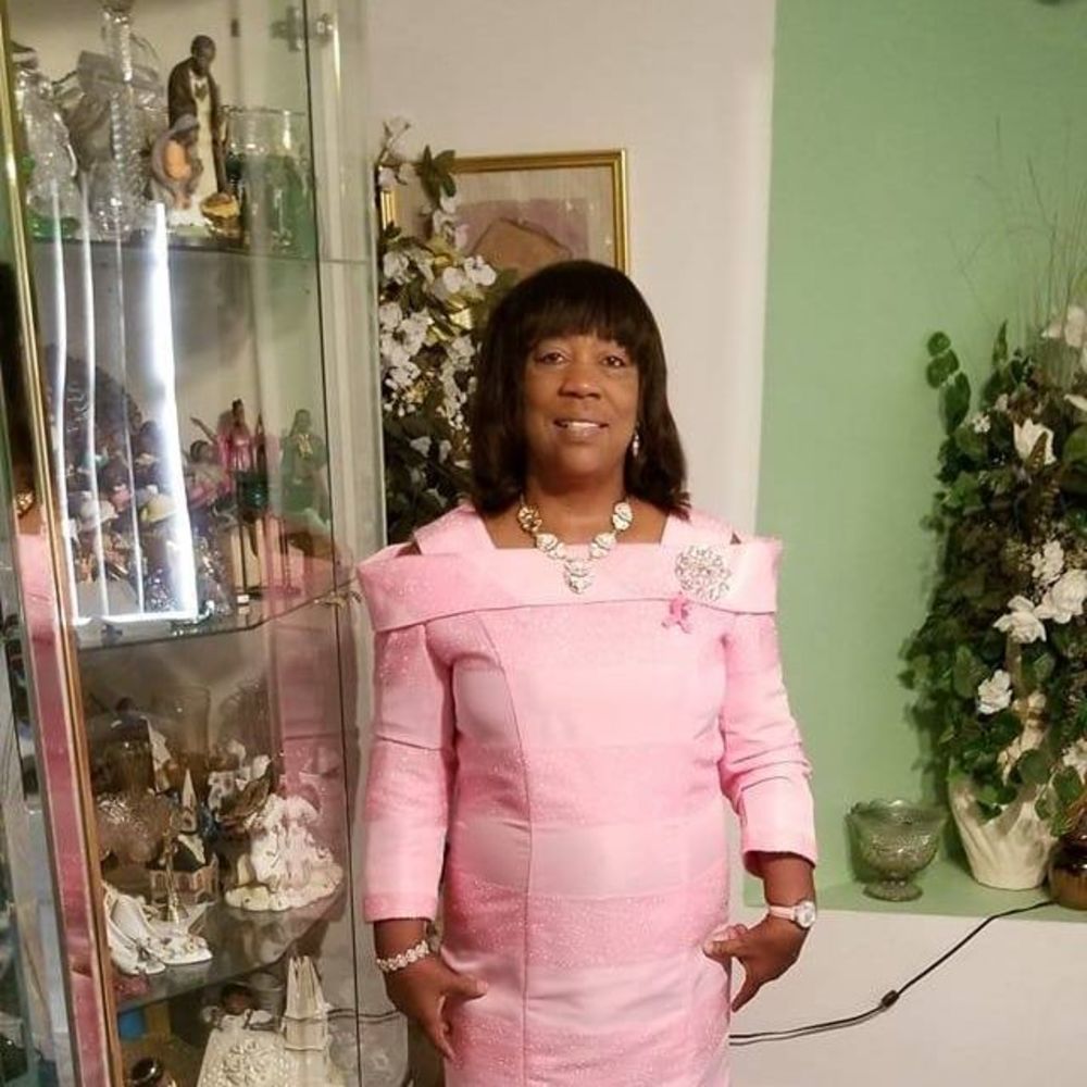 Meet your Posher, Yvonne
